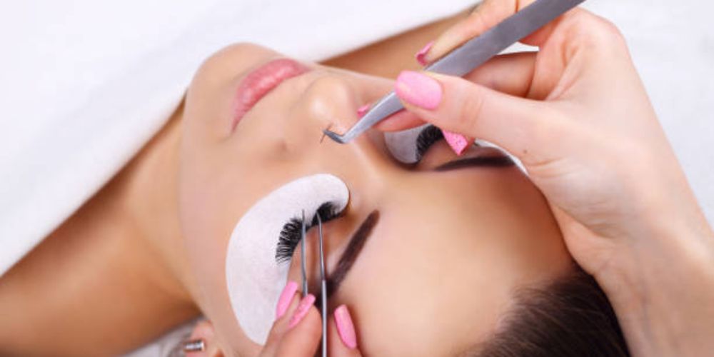 Eye Beauty Treatments in Shaldon Teignmouth